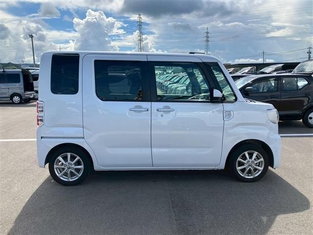 TOYOTA PIXIS MEGA 2022