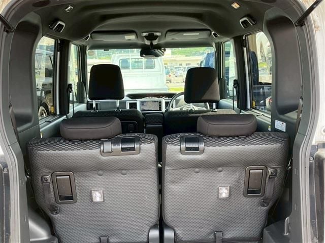 TOYOTA PIXIS MEGA 2022