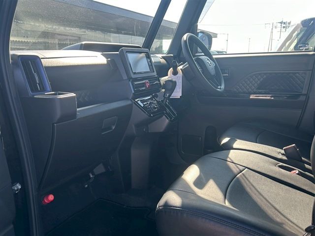 DAIHATSU TANTO CUSTOM 2021