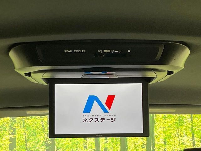 TOYOTA VOXY 4WD 2017