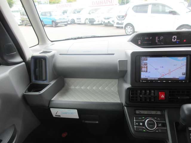 DAIHATSU TANTO 4WD 2019