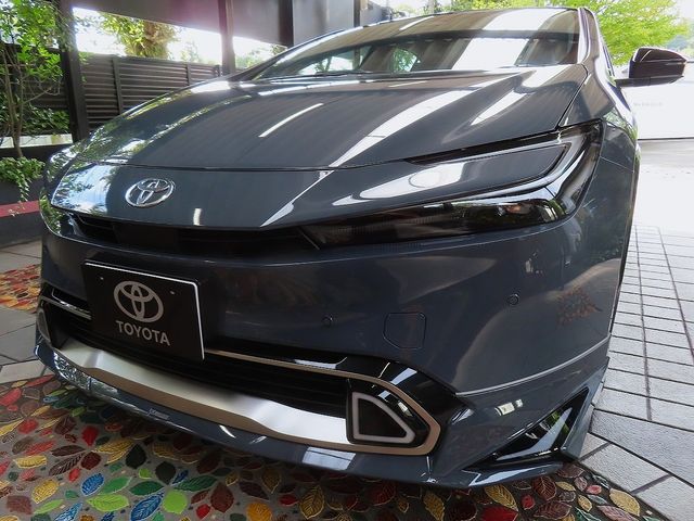 TOYOTA PRIUS PHV 2025