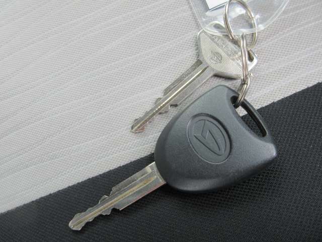 DAIHATSU MIRA e:S 4WD 2020