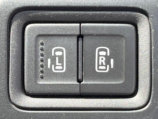 MITSUBISHI DELICA D:2 CUSTOM 2WD 2018