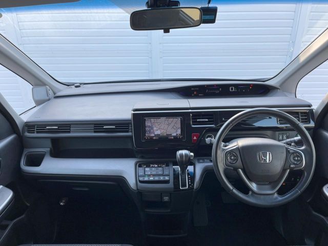 HONDA STEPWAGON SPADA 2017