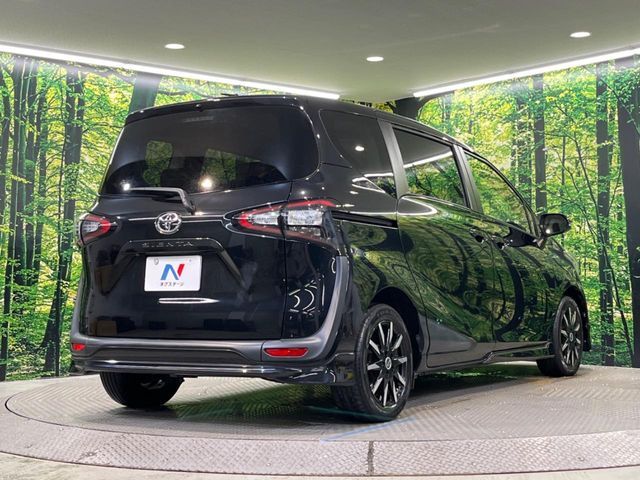 TOYOTA SIENTA 2017