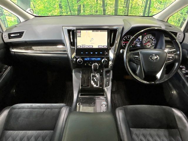 TOYOTA VELLFIRE 2017