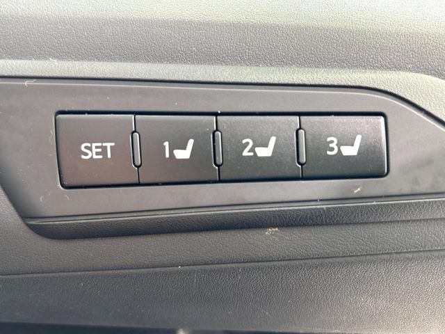 TOYOTA VELLFIRE 2017