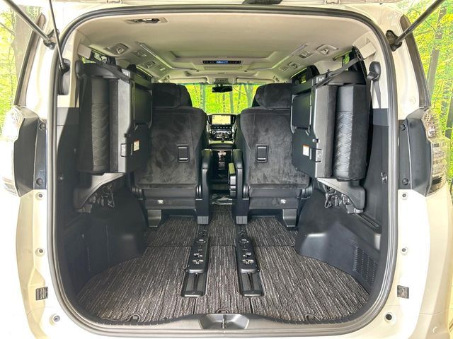 TOYOTA VELLFIRE 2017