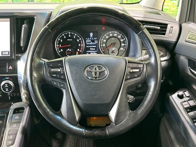 TOYOTA VELLFIRE 2017