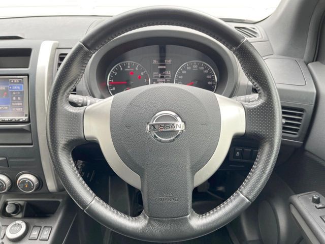NISSAN X-TRAIL 4WD 2011