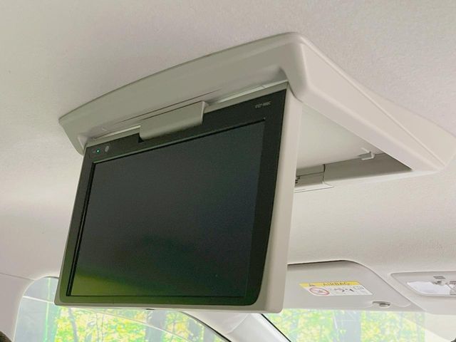 TOYOTA SIENTA HYBRID 2017