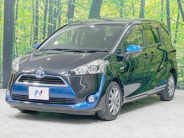 TOYOTA SIENTA HYBRID 2017