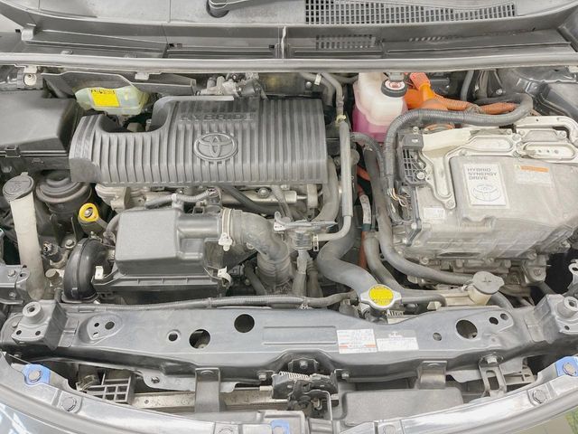 TOYOTA SIENTA HYBRID 2017