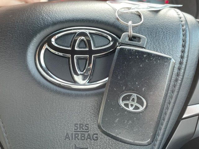 TOYOTA HARRIER 2WD 2017