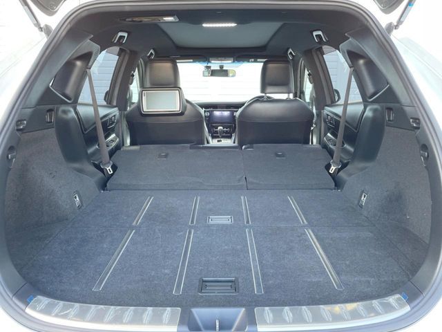 TOYOTA HARRIER 2WD 2017