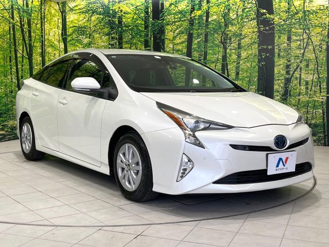 TOYOTA PRIUS 2016