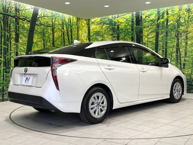 TOYOTA PRIUS 2016