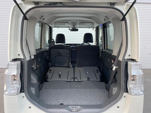 DAIHATSU TANTO CUSTOM 4WD 2016