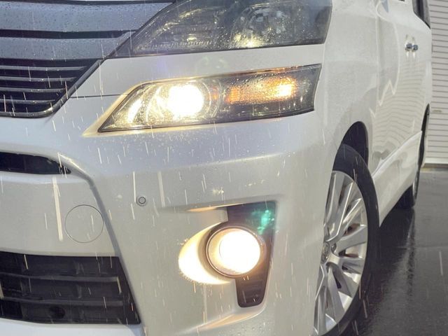 TOYOTA VELLFIRE 4WD 2012