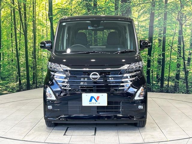 NISSAN ROOX 2024