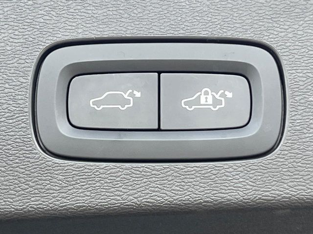 VOLVO VOLVO V60 2023