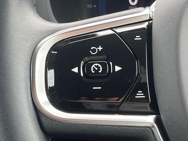 VOLVO VOLVO V60 2023