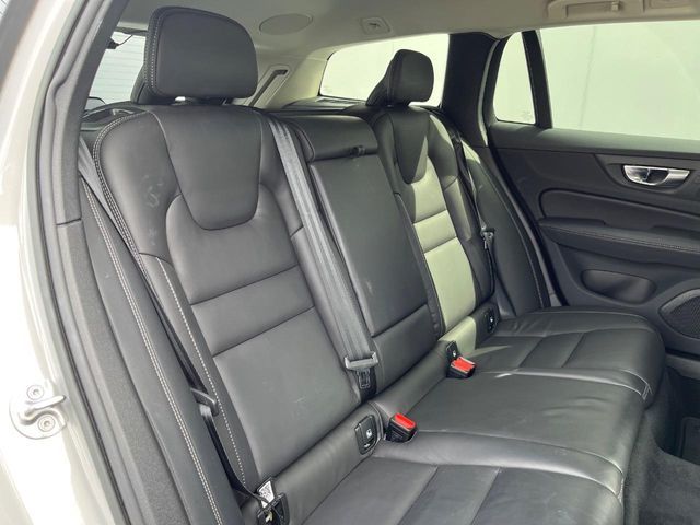 VOLVO VOLVO V60 2023