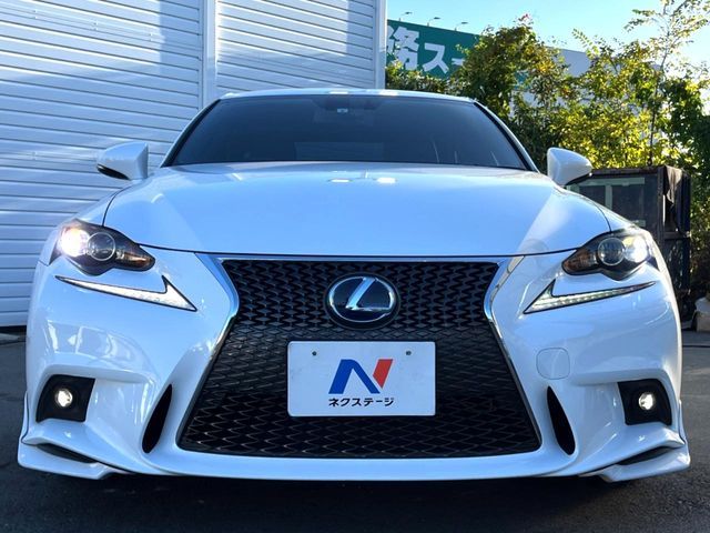 TOYOTA LEXUS IS300h 2013