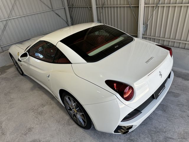 FERRARI FERRARI California 30 2013