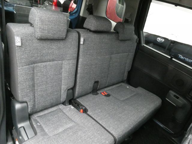 TOYOTA SIENTA HYBRID 2023