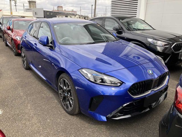 BMW BMW 1series 2025