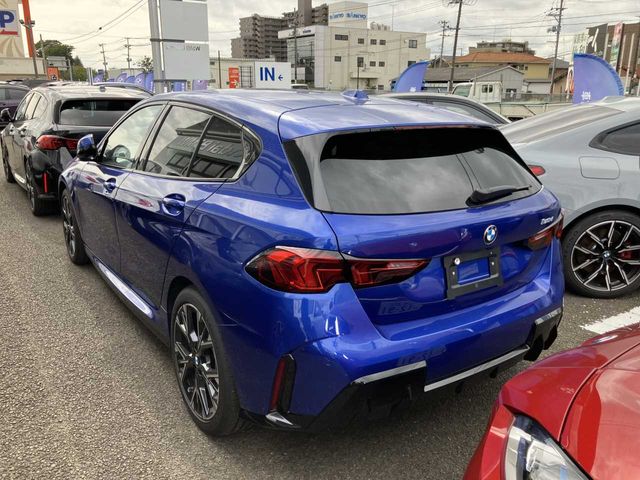 BMW BMW 1series 2025