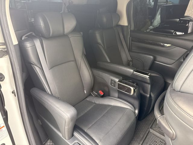 TOYOTA ALPHARD 2018