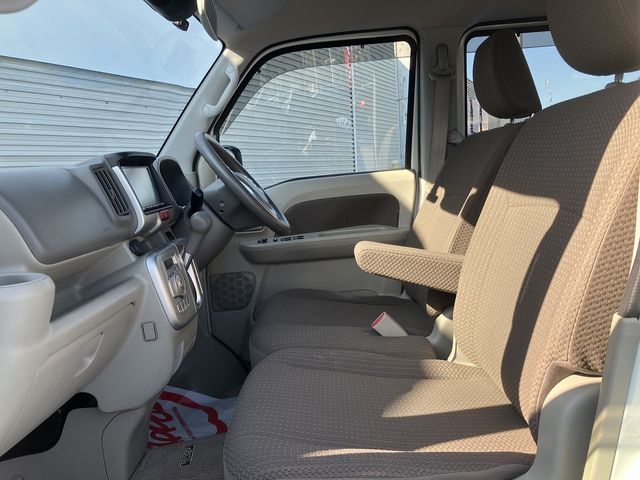 NISSAN NV100 CLIPPER RIO 4WD 2020