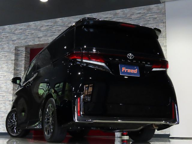 TOYOTA VELLFIRE 2025