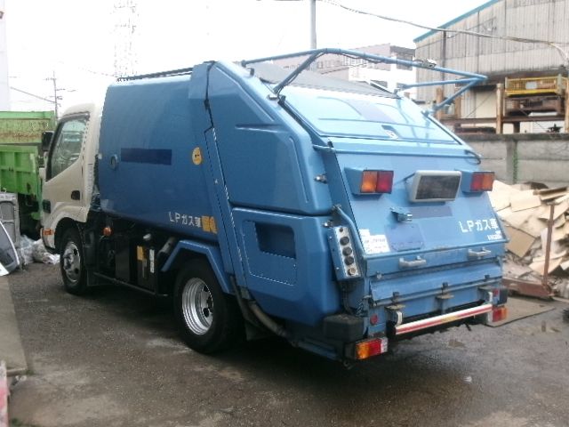 HINO DUTRO 2013
