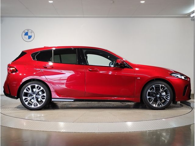 BMW BMW 1series 2025