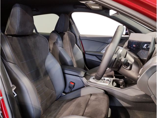 BMW BMW 1series 2025