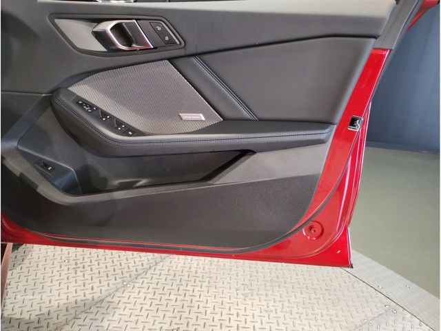 BMW BMW 1series 2025