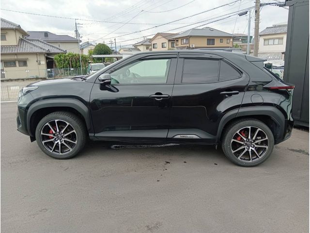 TOYOTA YARIS CROSS HYBRID 2023