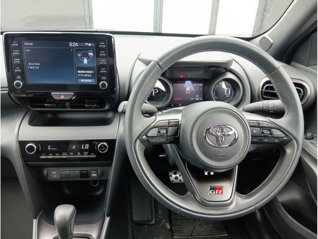 TOYOTA YARIS CROSS HYBRID 2023