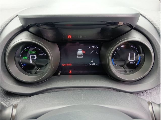 TOYOTA YARIS CROSS HYBRID 2023