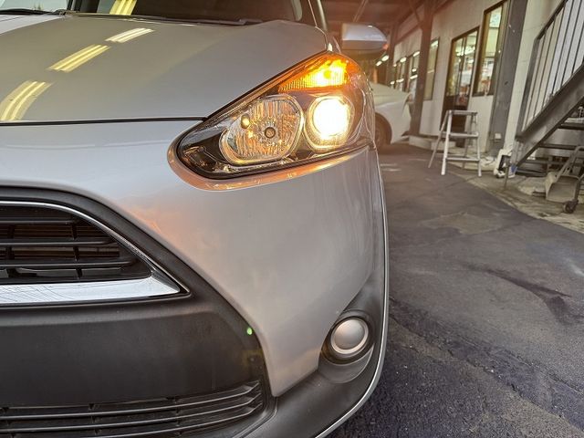 TOYOTA SIENTA HYBRID 2017