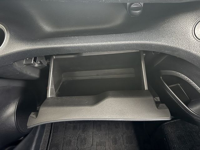 TOYOTA SIENTA HYBRID 2017