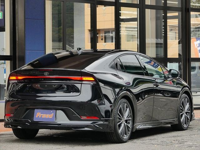 TOYOTA PRIUS 2024