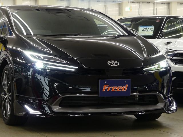 TOYOTA PRIUS 2024