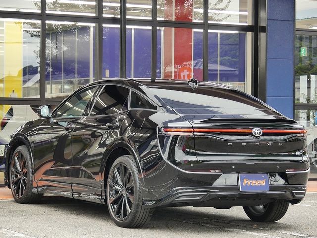 TOYOTA CROWN CROSSOVER 2023