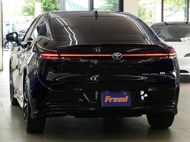 TOYOTA CROWN CROSSOVER 2023