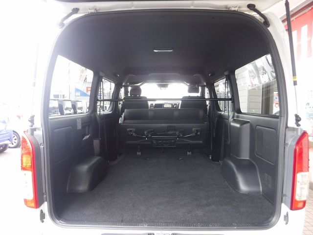 TOYOTA HIACE van 4WD 2019